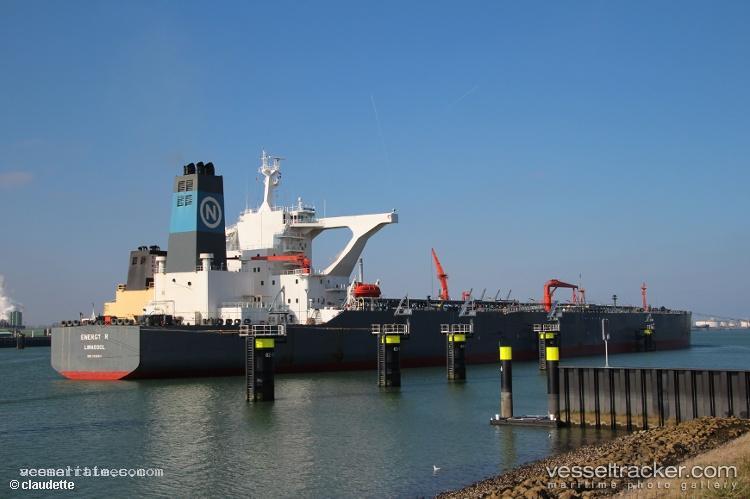 Luck - Crude Oil Tanker vessel registered in Panama