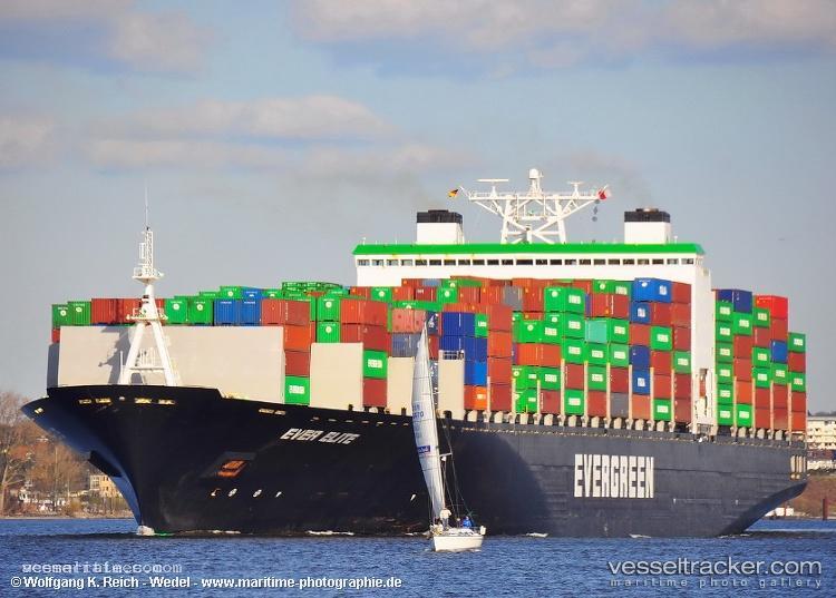 Ever-Elite - Container Ship vessel registered in United Kingdom