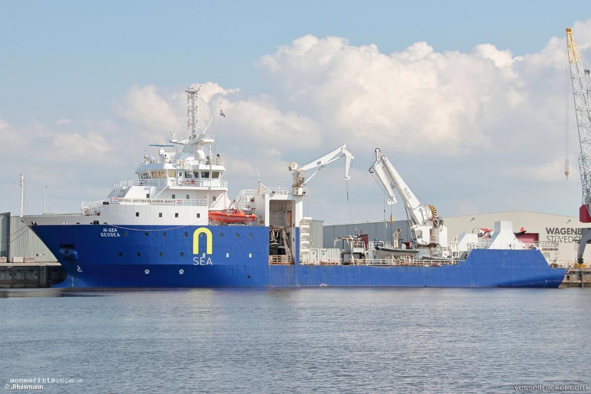 Nsea-Geosea - Research Vessel vessel registered in Netherlands