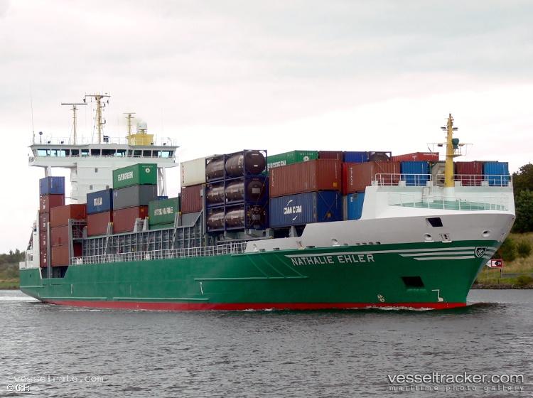 Amelie-Borchard - Container Ship