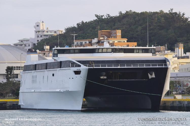 Dublin-Swift - Passenger Ro Ro Cargo Ship vessel registered in Cyprus