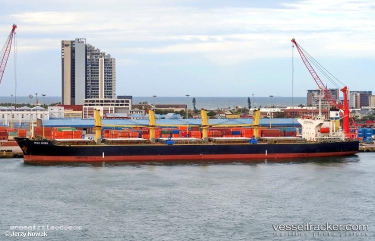 Sl-Rose - Bulk Carrier vessel registered in Marshall Islands