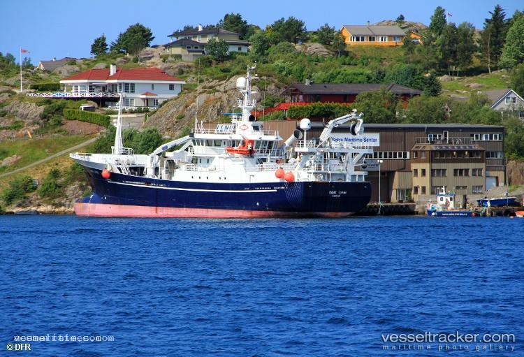 Ruth - Fish Carrier vessel registered in Chile