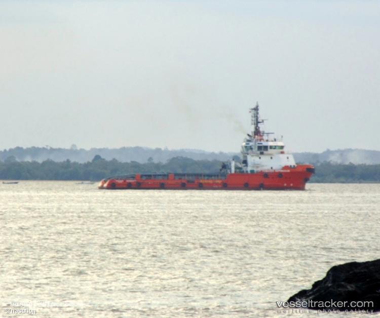 Temasek-Sepinggan - Offshore Tug Supply Ship vessel registered in Indonesia
