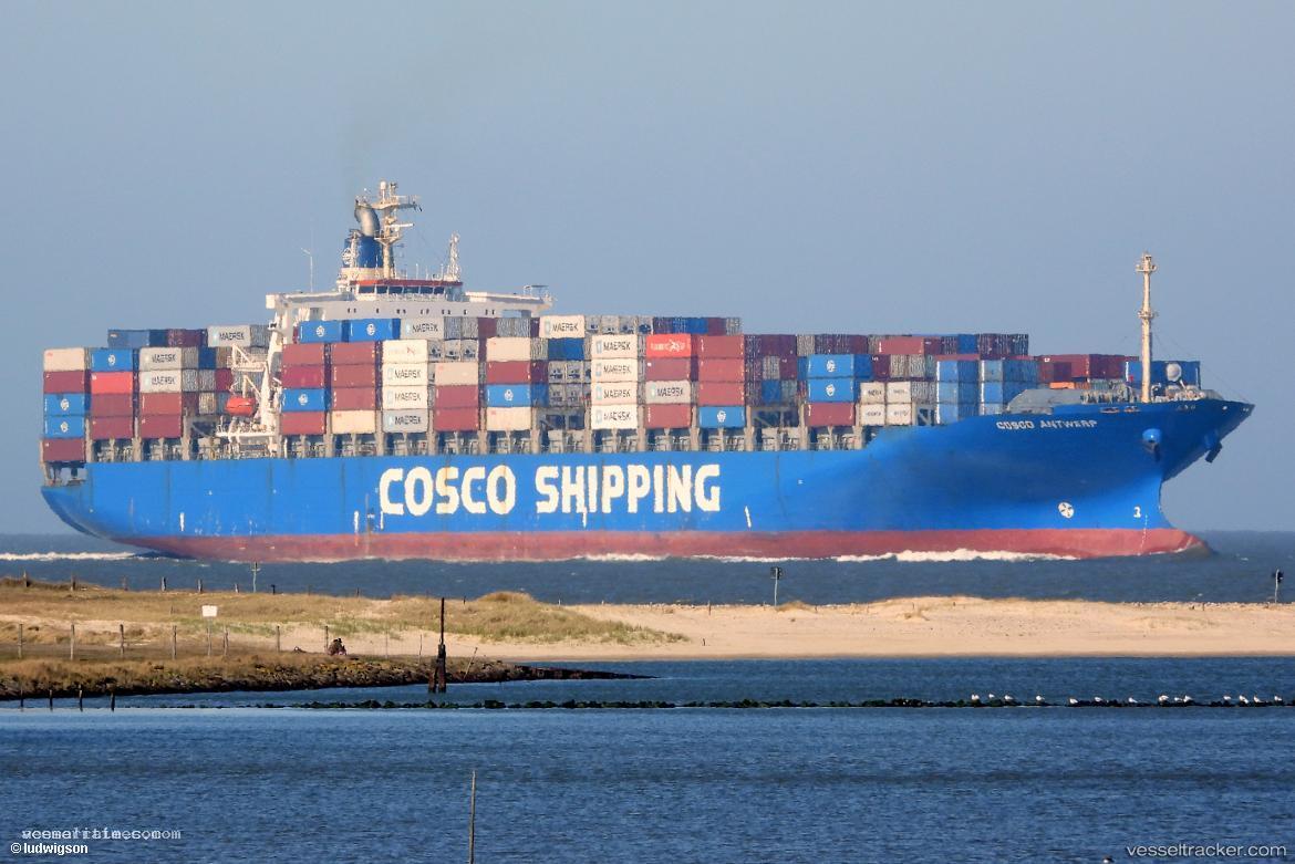 Cosco-Antwerp - Container Ship vessel registered in United Kingdom