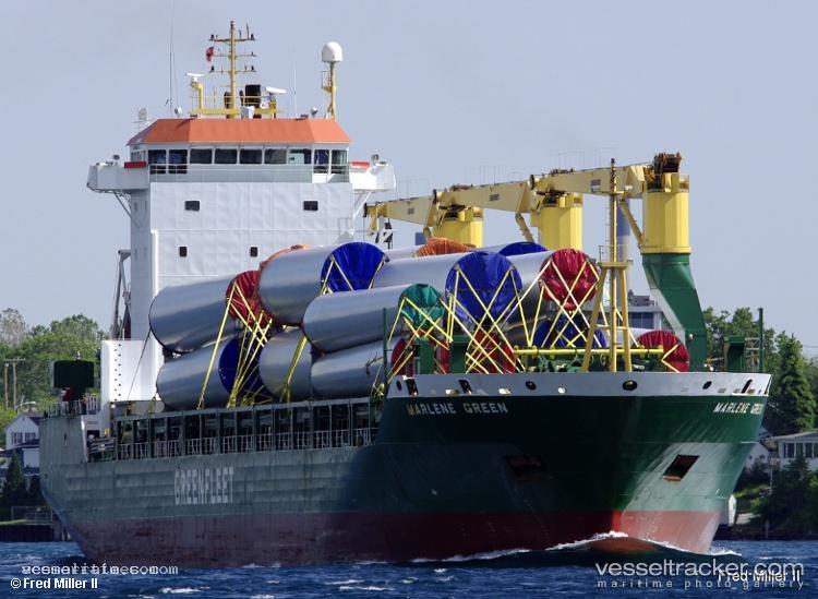 Dz-Yantai - Multi Purpose Carrier vessel registered in Liberia
