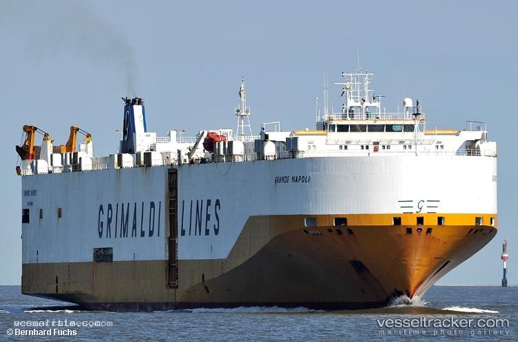 Grande-Napoli - Vehicles Carrier vessel registered in Italy