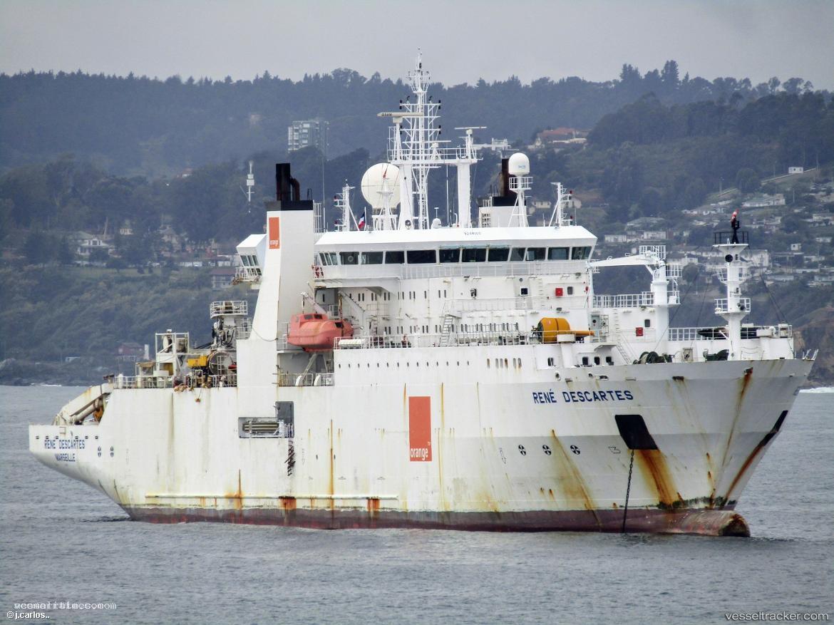 Cs-Rene-Descartes - Cable Layer vessel registered in France