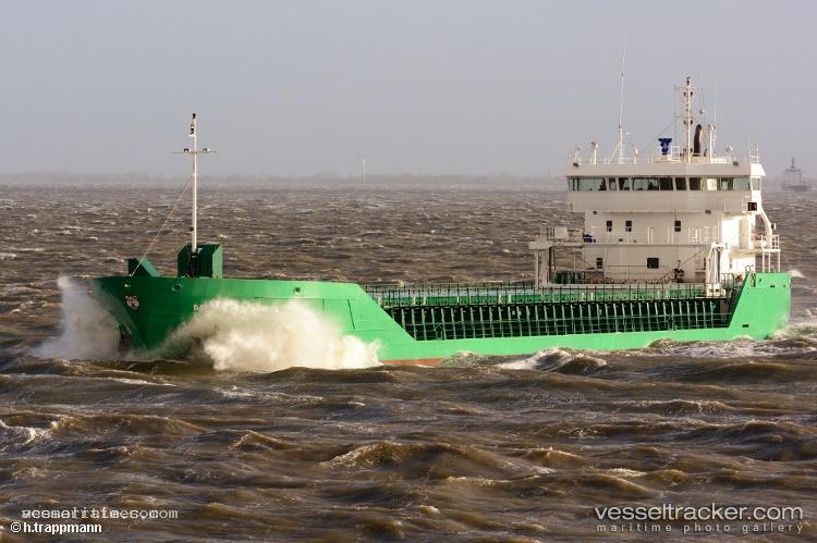 Famita - Multi Purpose Carrier vessel registered in Bahamas