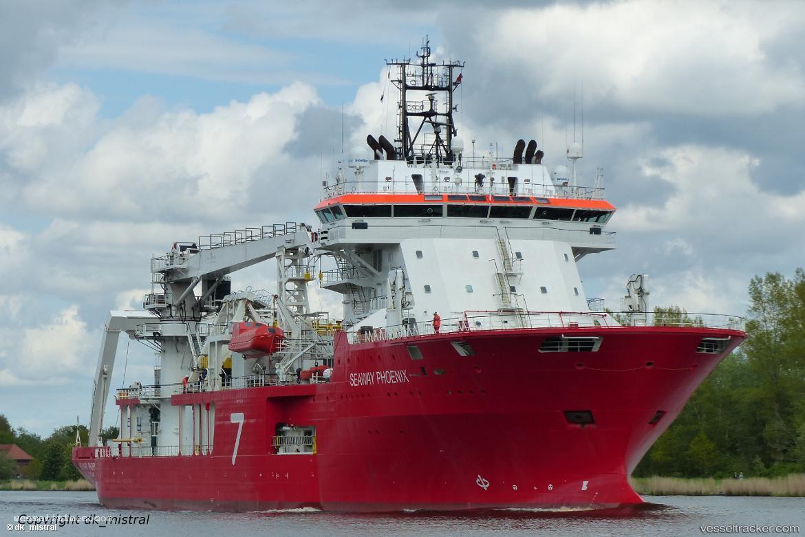Seaway-Phoenix - Cable Layer vessel registered in United Kingdom