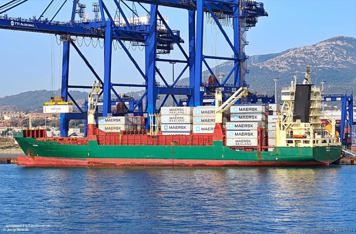 Lars-D - Container Ship vessel registered in Portugal