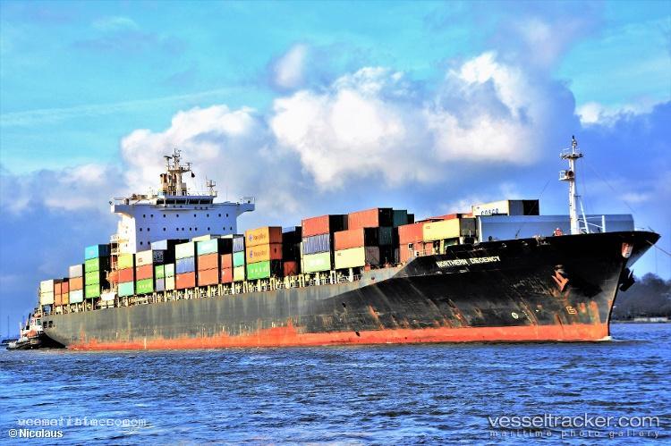 Msc-Banjul-Iv - Container Ship vessel registered in Liberia