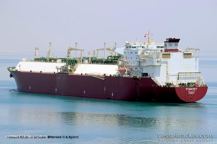 Fuwairit - Lng Tanker vessel registered in Bahamas