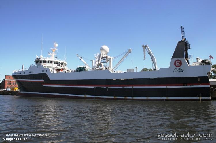 Jawhart-Al-Wusta - Fish Factory Ship