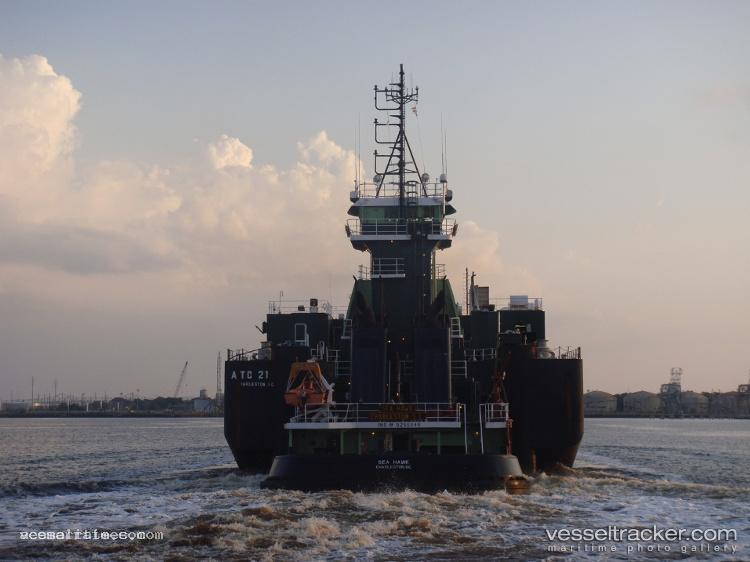 Sea-Hawk - Pusher Tug vessel registered in United States of America