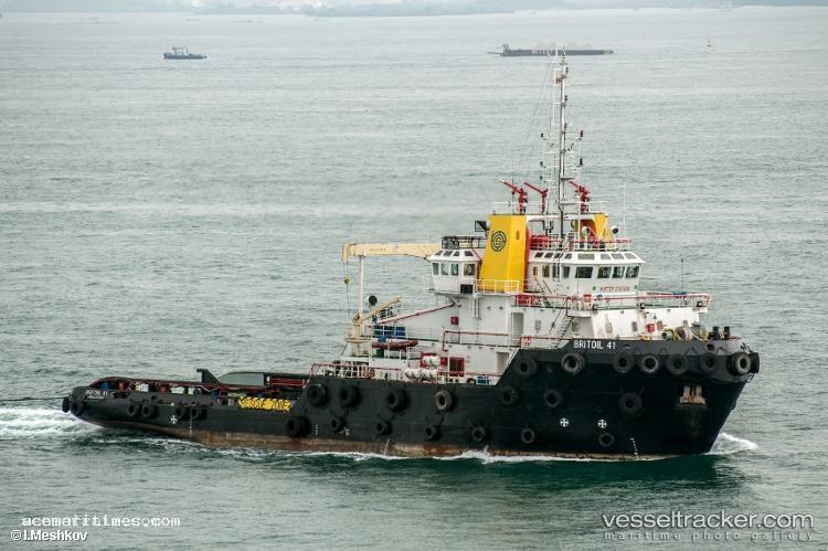 Britoil-41 - Service Ship vessel registered in Singapore