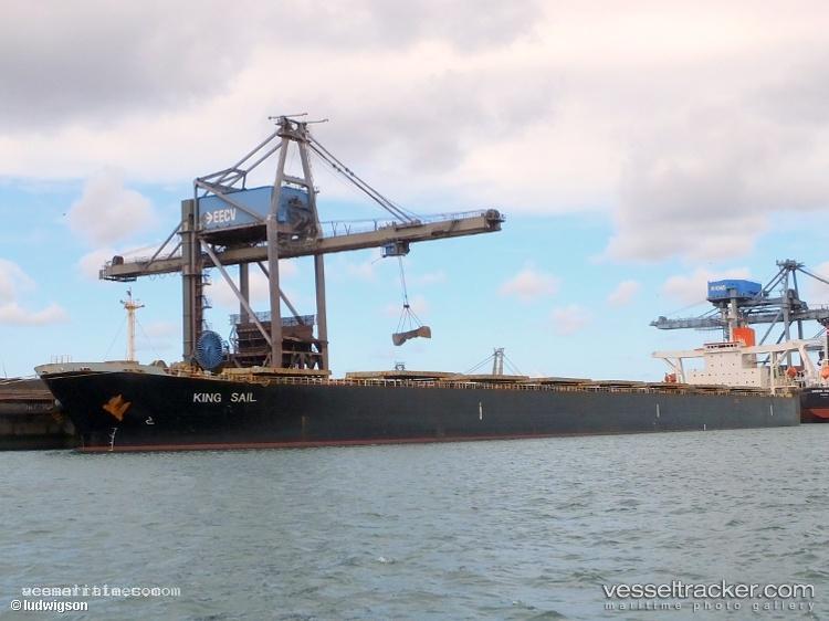 Zeus-One - Bulk Carrier vessel registered in Liberia