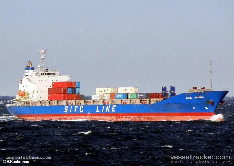 Sitc-Inchon - Container Ship vessel registered in Hong Kong