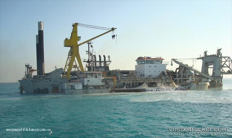 J.f.j-De-Nul - Dredger