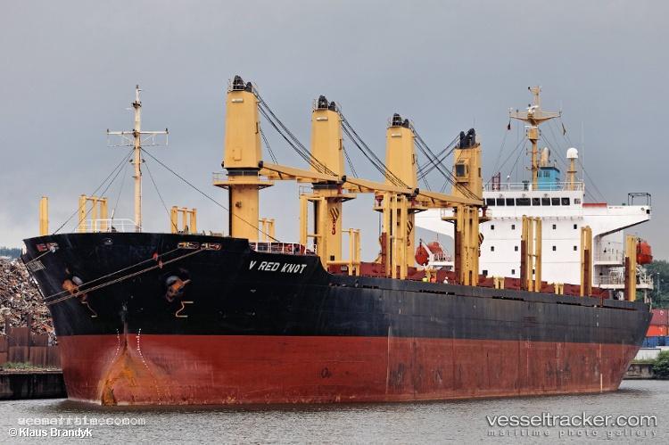 Golden-Bright - Bulk Carrier vessel registered in Panama