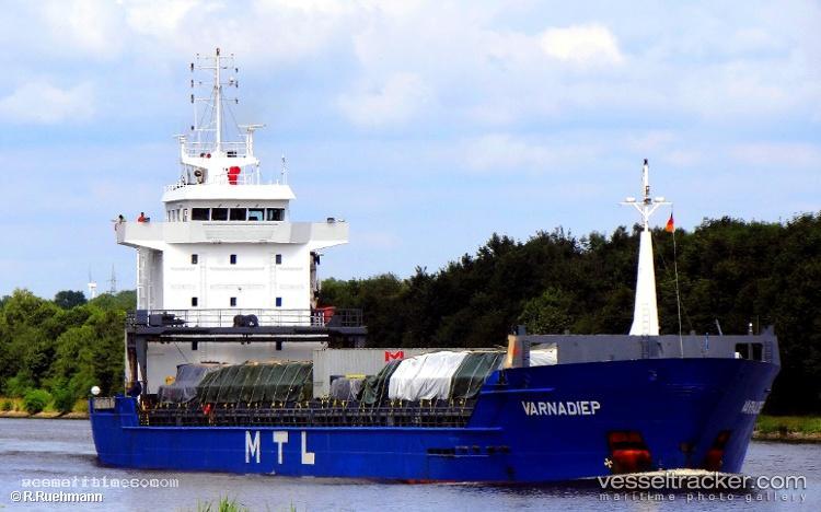 Edmy - Multi Purpose Carrier vessel registered in Portugal