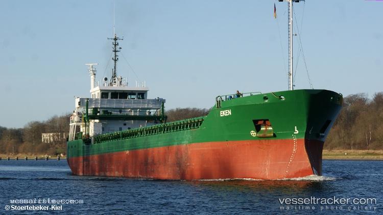 Eken - General Cargo Ship vessel registered in Faeroe Islands