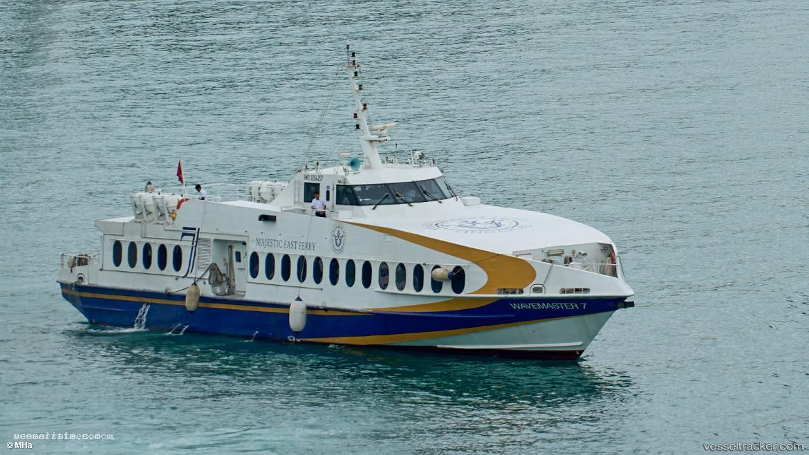 Wavemaster7 - Passenger Ship vessel registered in Singapore