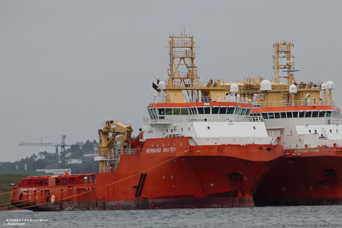 Lian-He-Qi-Hua - Offshore Tug Supply Ship vessel registered in China