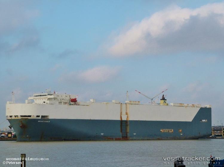 Grand-Eagle - Vehicles Carrier vessel registered in Panama