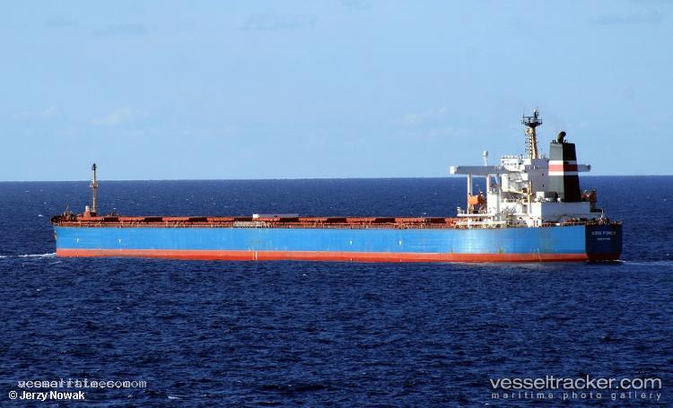 Xin-Lian-Ocean - Bulk Carrier vessel registered in Liberia