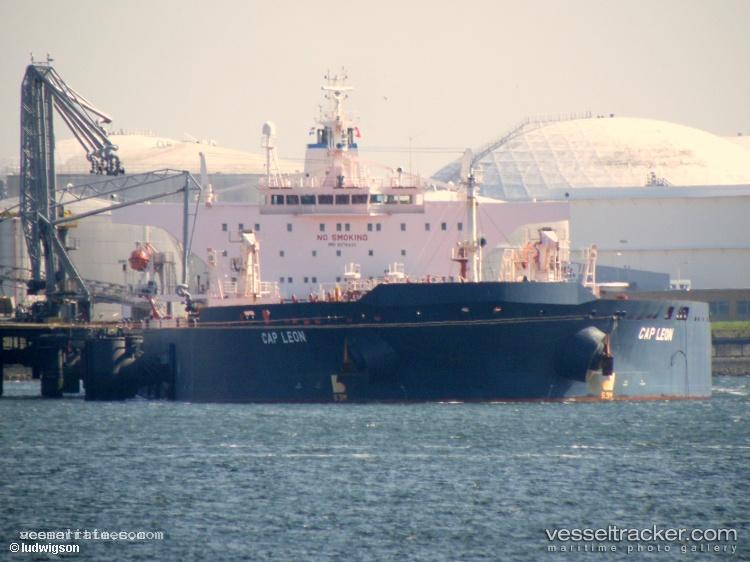 Shangri-La - Crude Oil Tanker vessel registered in Comoros