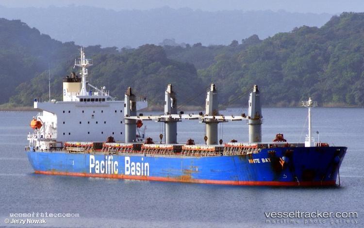 White-Bay - Bulk Carrier vessel registered in Hong Kong