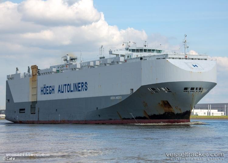 Rcc-America - Vehicles Carrier vessel registered in Bahamas