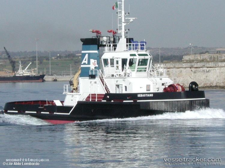 Sebastiano - [tug.fire_fighting_tug]