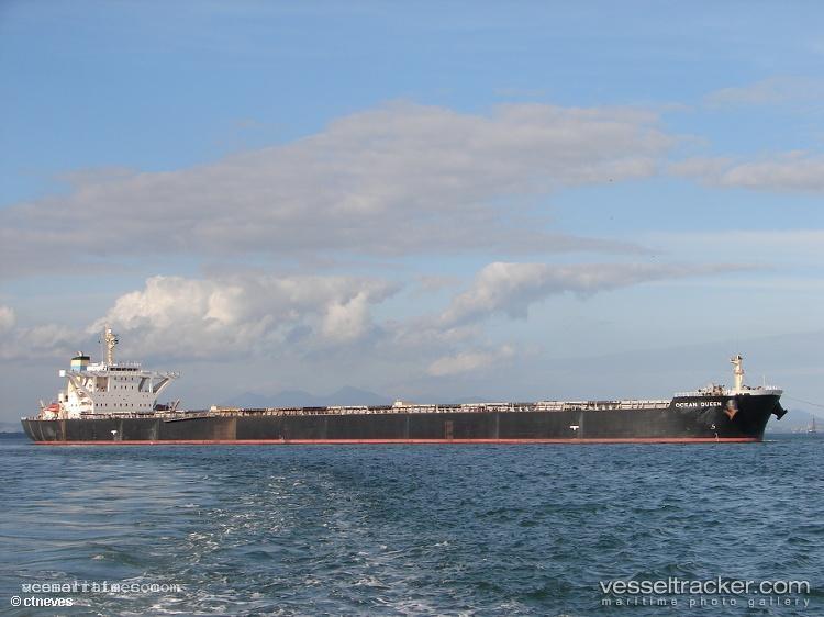 Ocean-Queen - Ore Carrier vessel registered in Hong Kong