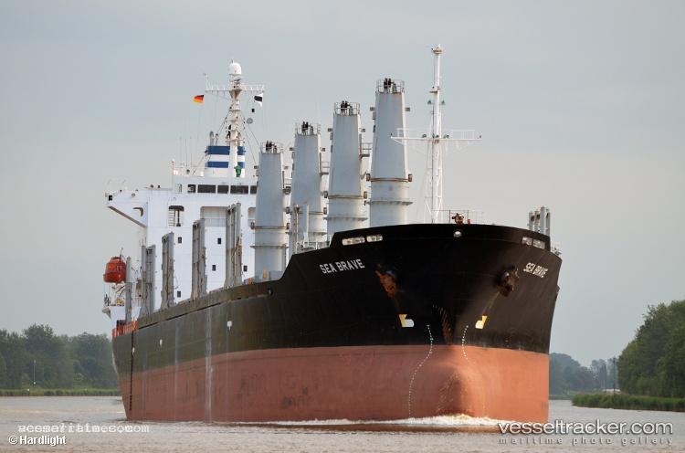 Sea-Brave - Bulk Carrier vessel registered in Marshall Islands