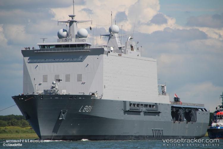 Nld-Warship-L801 - Naval Naval Auxiliary vessel registered in Netherlands
