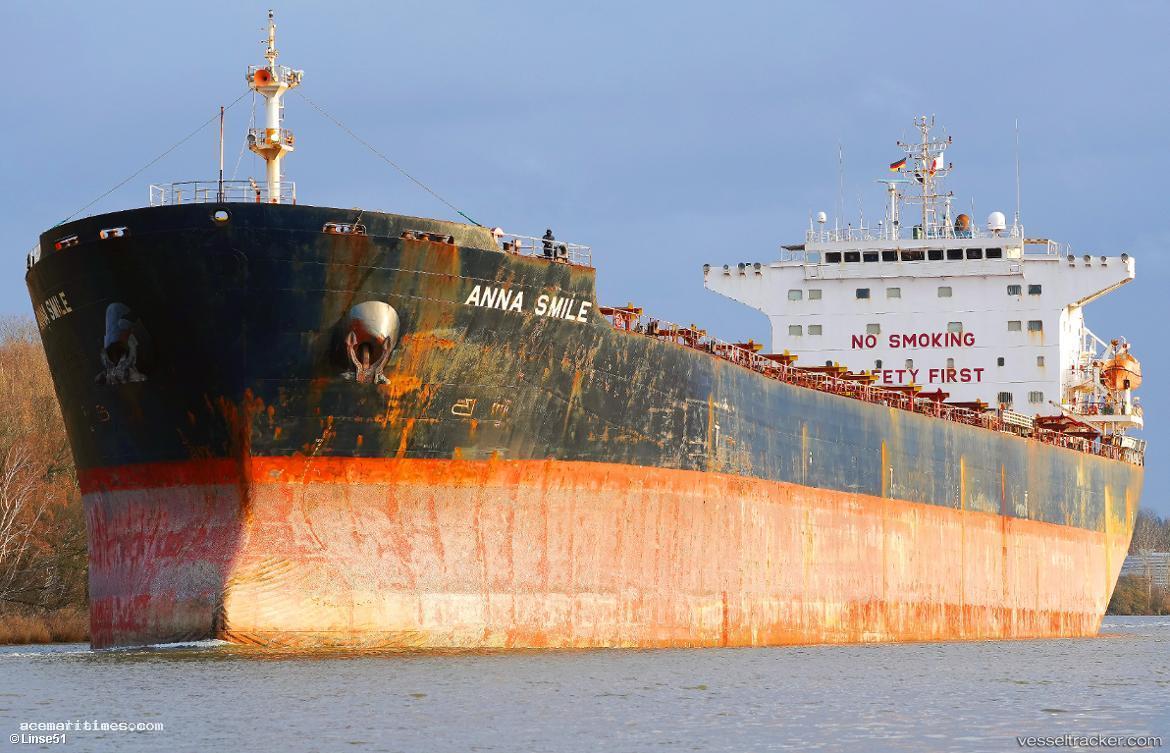 Anna-Smile - Bulk Carrier vessel registered in Marshall Islands