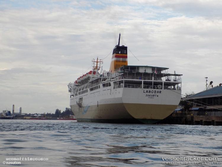 Km.labobar - Passenger Ship vessel registered in Indonesia