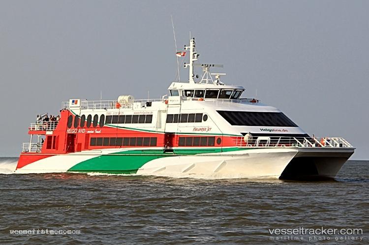 Victoria-Clipper-V - Passenger Ship vessel registered in Bahamas
