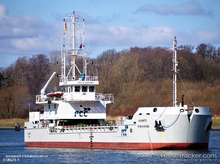 Tjalfe-R - Dredger vessel registered in Netherlands