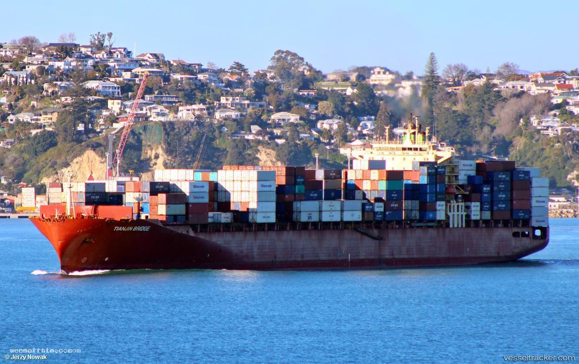 Tianjin-Bridge - Container Ship vessel registered in Marshall Islands