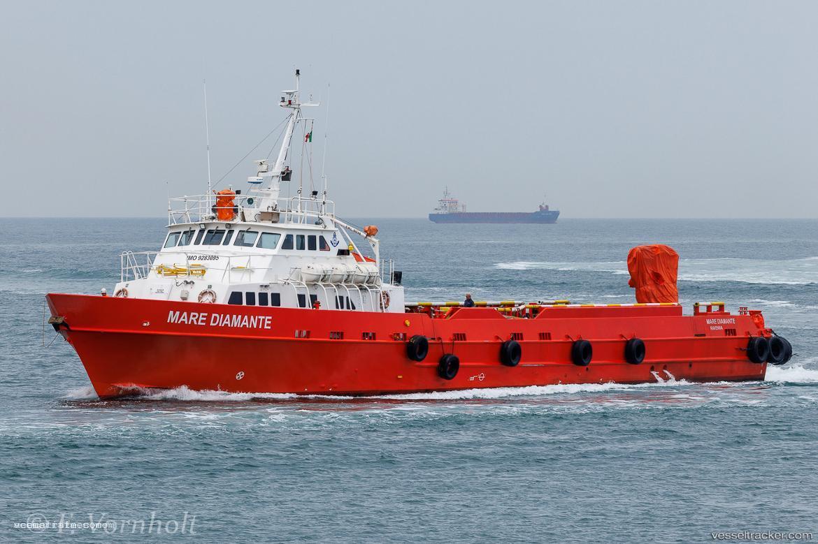Mare-Diamante - Offshore Tug Supply Ship vessel registered in Italy