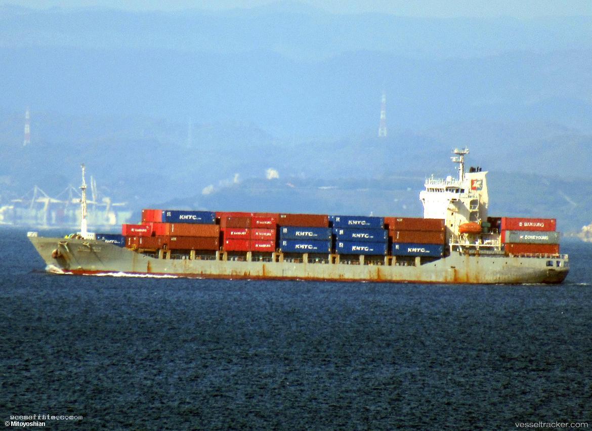 Honor-Bright - Container Ship vessel registered in Panama