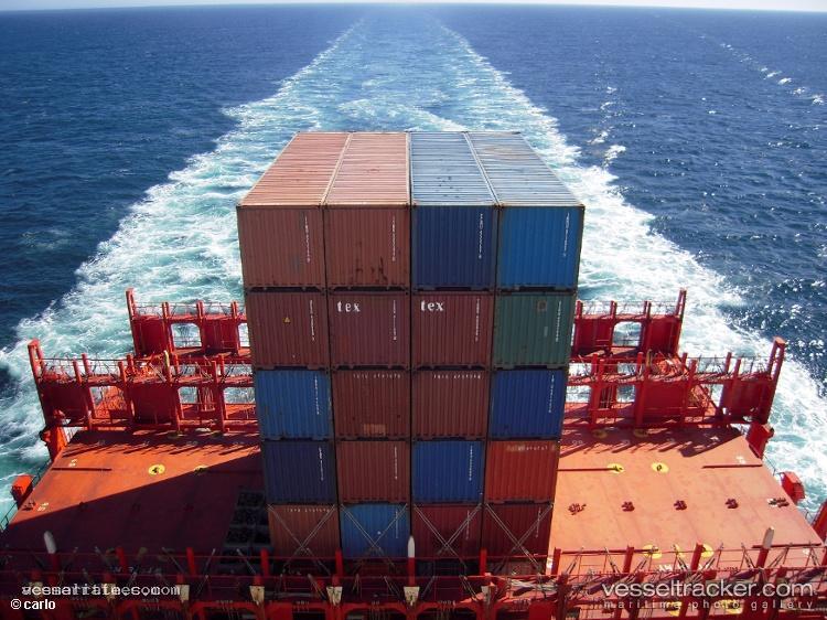 Maersk-Monte-Linzor - Container Ship vessel registered in Singapore