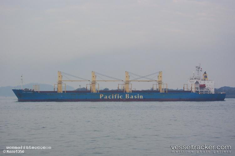 Yasmin - Bulk Carrier vessel registered in Saint Vincent and the Grenadines