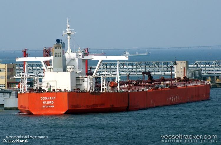 Ocean-Lily - Crude Oil Tanker vessel registered in Hong Kong