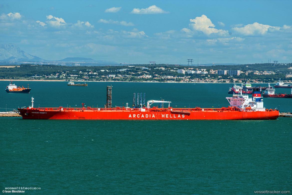 Jumbo - Crude Oil Tanker vessel registered in Panama