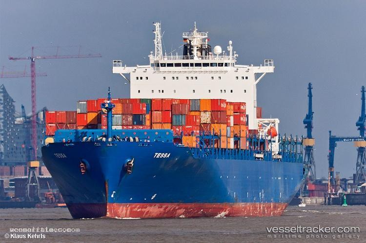 Esl-Oman - Container Ship vessel registered in Portugal