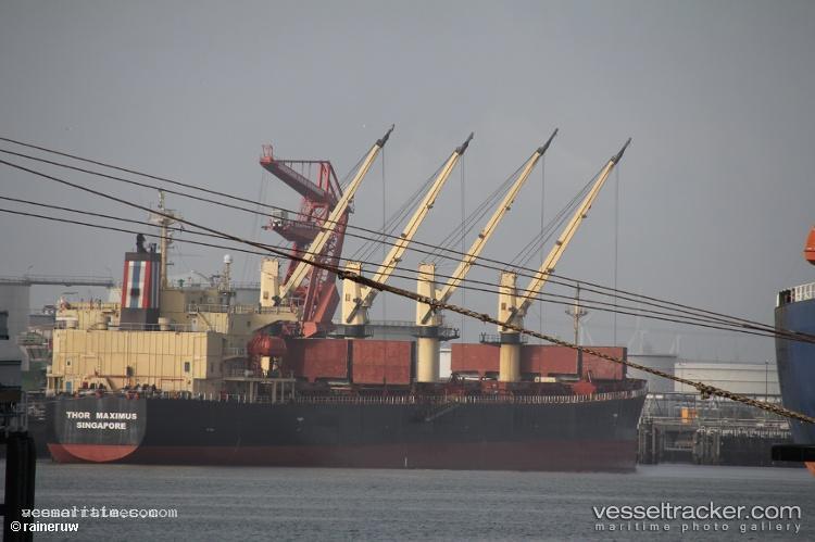 Thor-Maximus - Bulk Carrier vessel registered in Singapore
